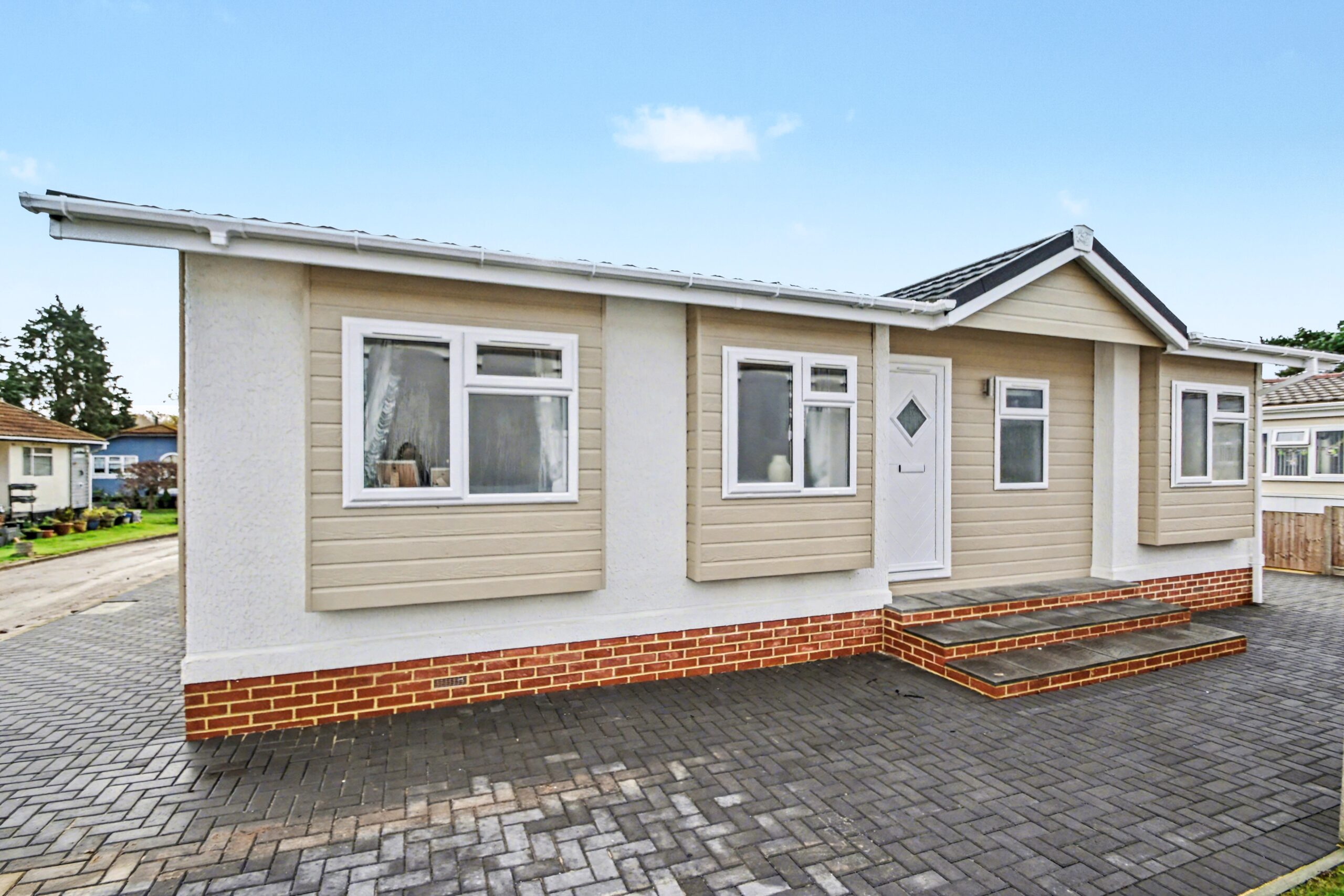 25 St Brelade's Court a 2 bedroom 36x20 park home